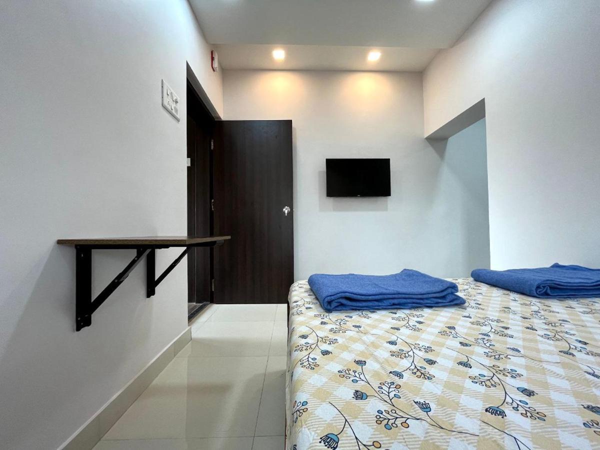 Gayatri Homestay Ratnāgiri Exterior foto