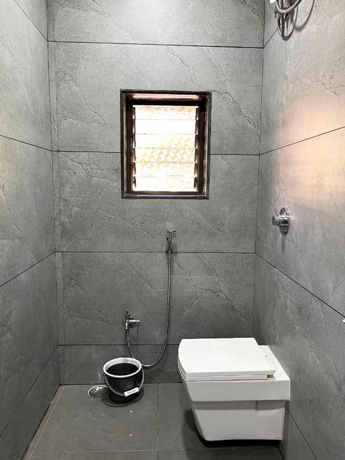 Gayatri Homestay Ratnāgiri Exterior foto