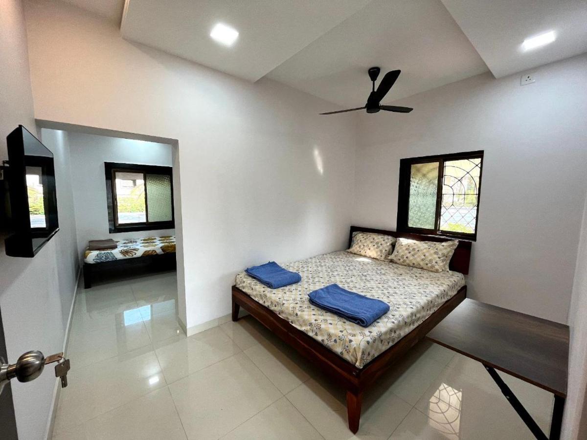 Gayatri Homestay Ratnāgiri Exterior foto